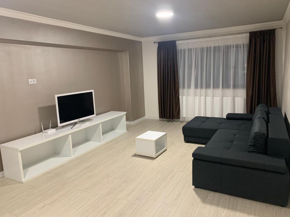 Apartament Lux Regim Hotelier Bacău Exteriör bild